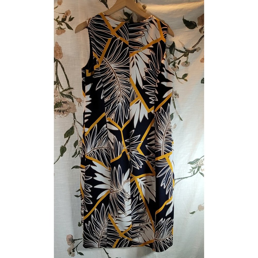 EnFocus Studio Navy/ Tan/ Golden Yellow Tropical Floral A-Line Midi Dress - Picture 4 of 7